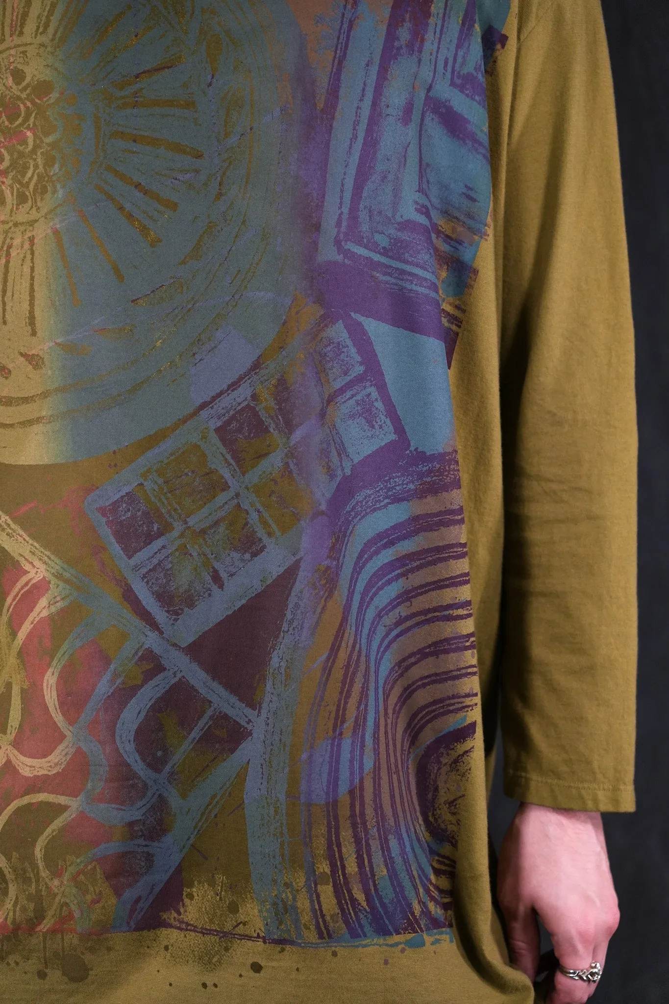 1157 L/S Studio Tee Tree Frog-P