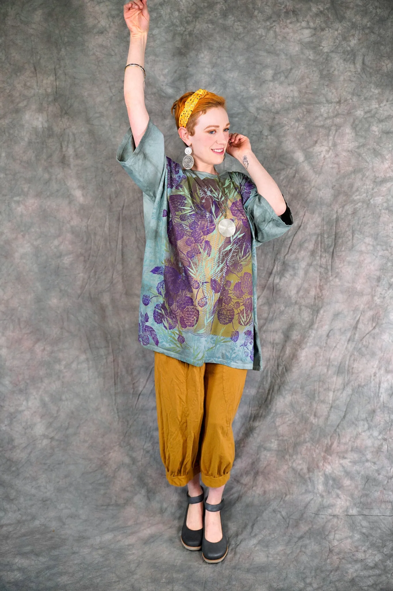 1236HD Line Tee Vintage Celadon Windows-P