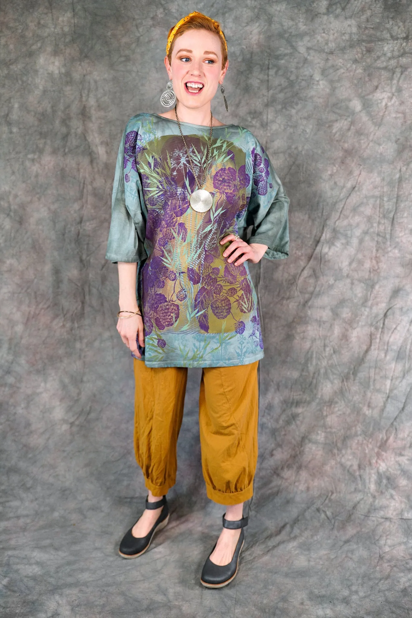 1236HD Line Tee Vintage Celadon Windows-P