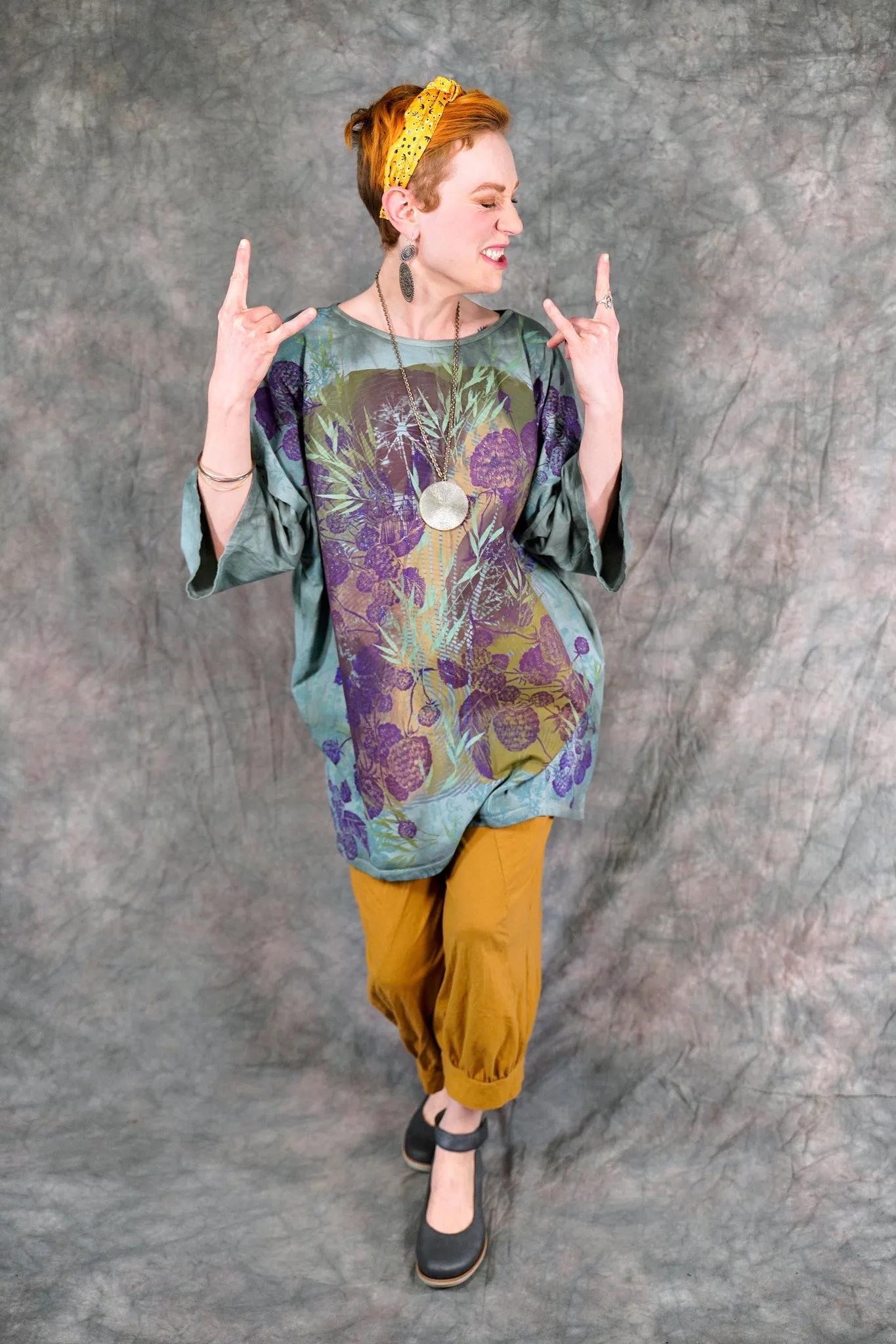 1236HD Line Tee Vintage Celadon Windows-P