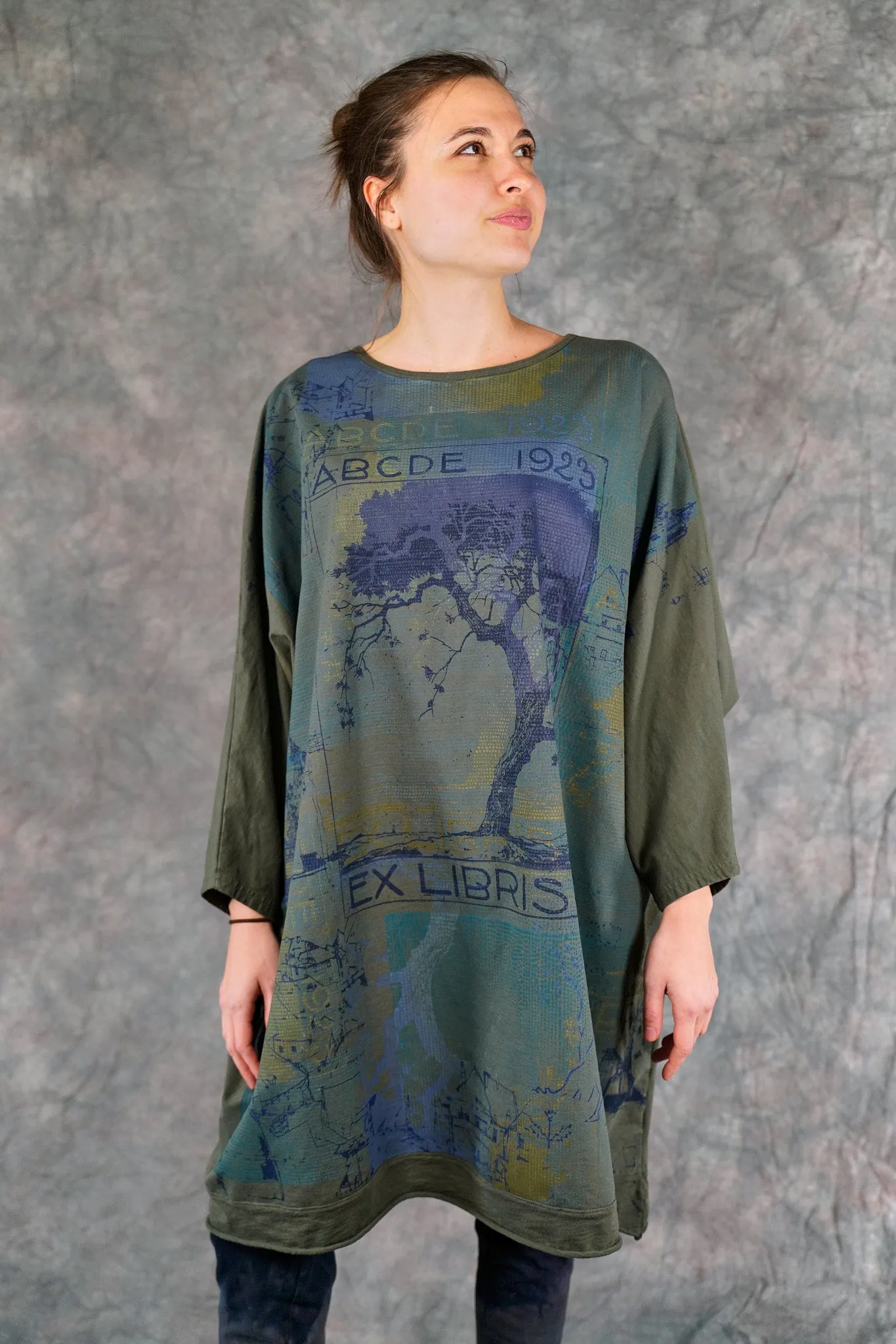 2354-2 Modern Sweatshirt Shadow Garden-P
