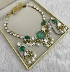 Adroable Designer Pearl Kundan Set