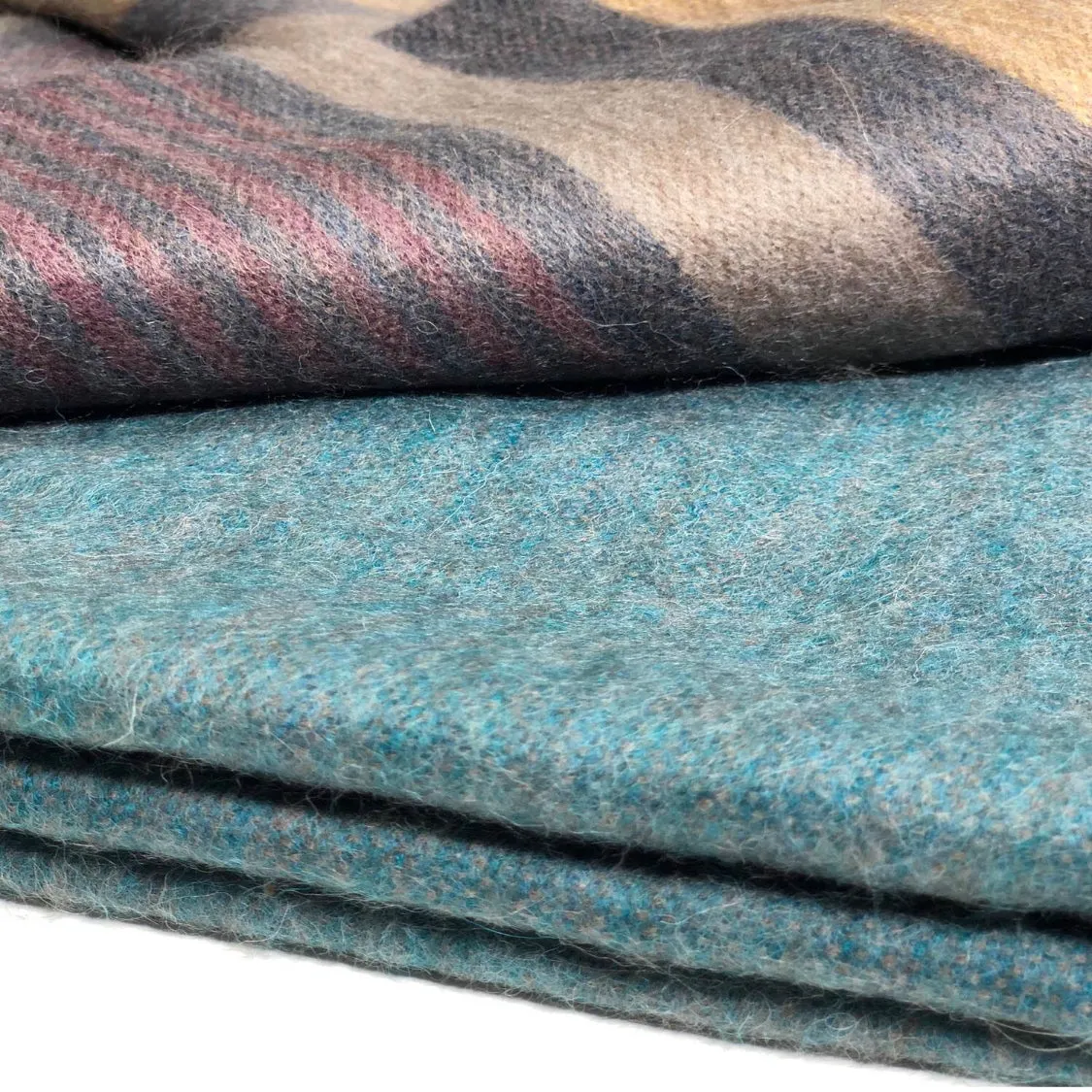 Alpaca Jade Throw