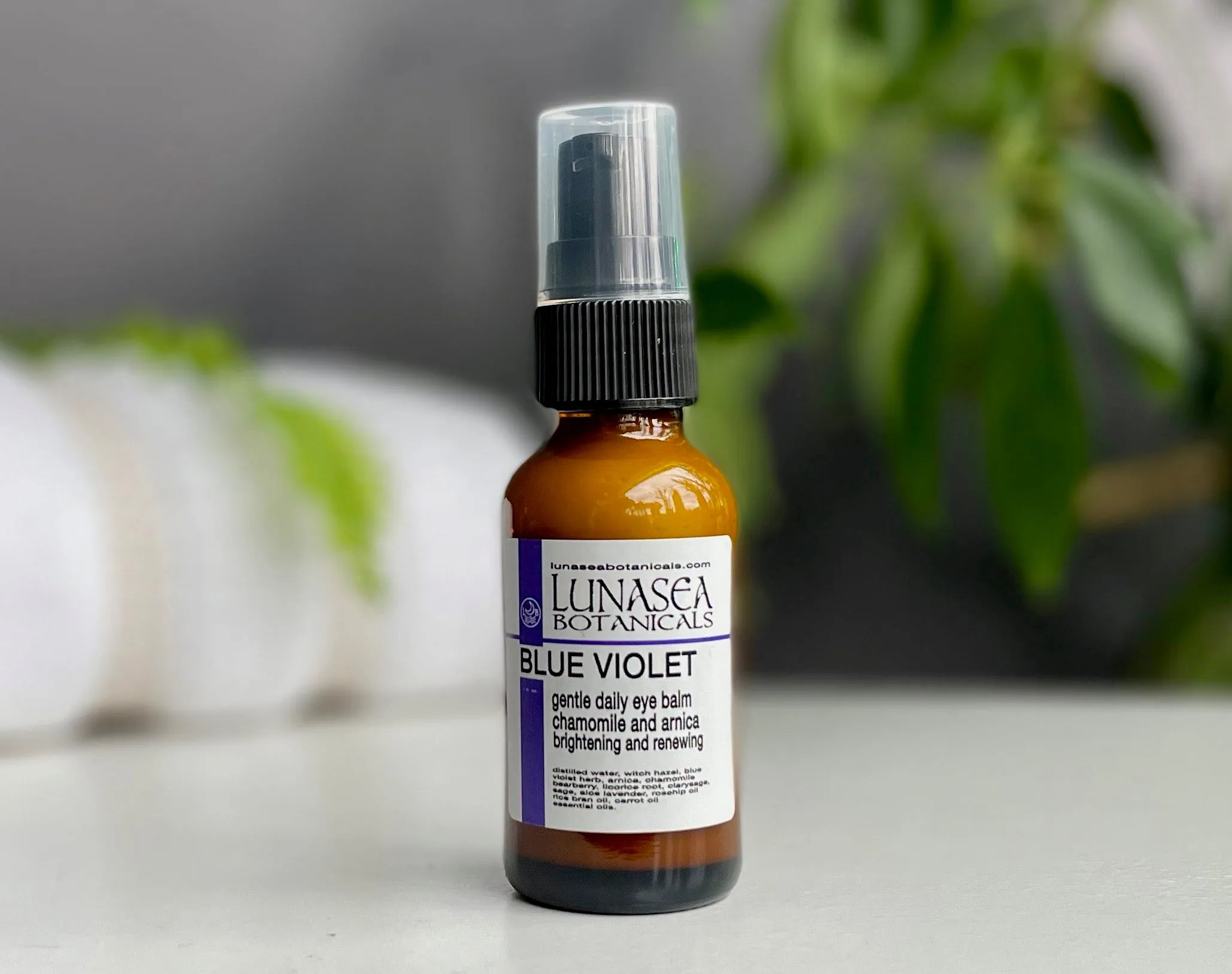 Blue Violet daily Eye Balm with Carrot and Arnica