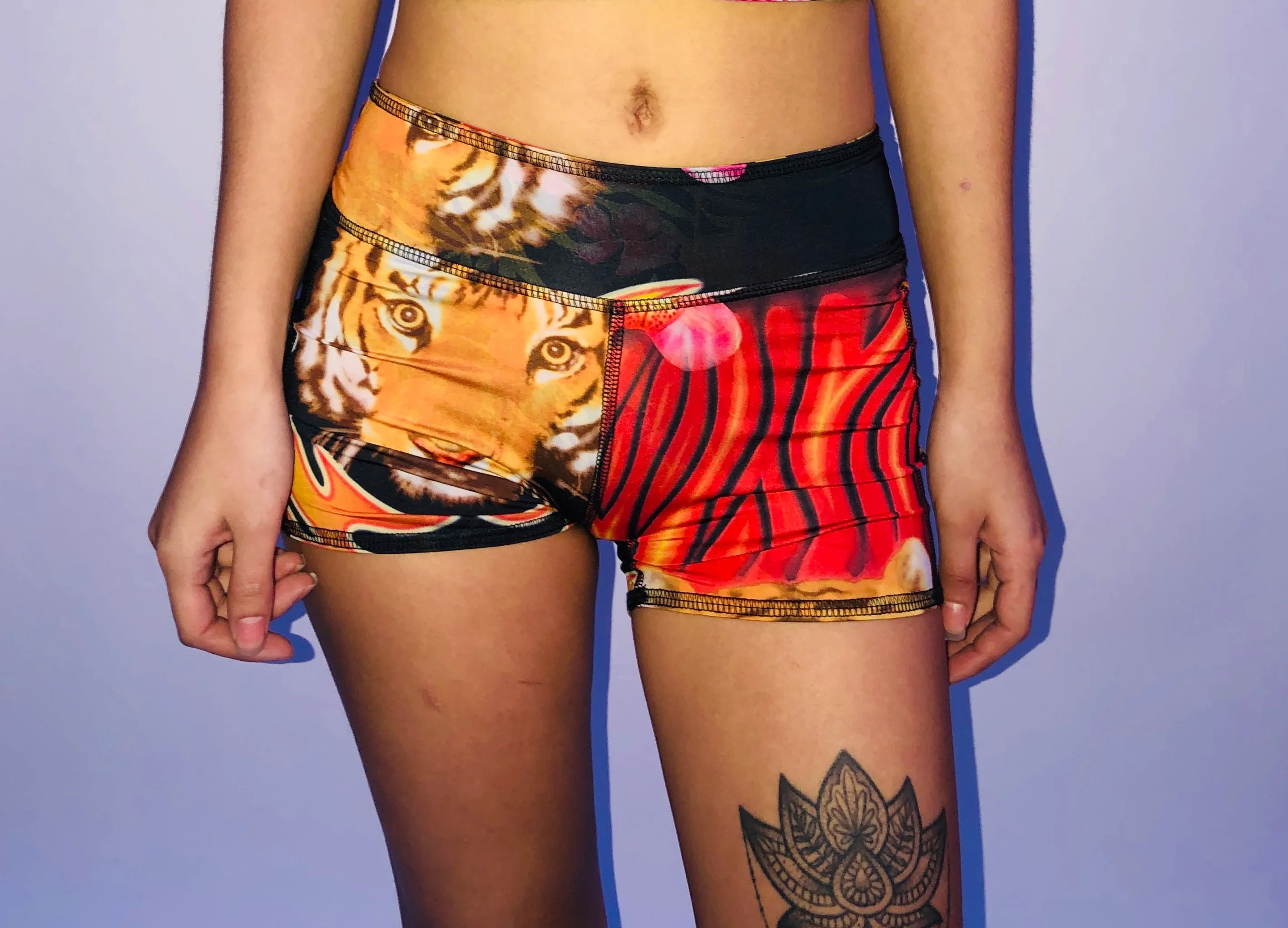 BOY SHORTS LOW RISE RED TIGER/HAWAIIAN FLORAL