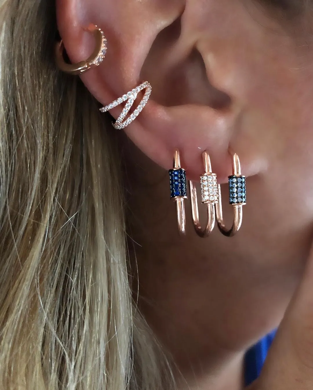 Cold Breeze U-Shaped Oval Hoop Earrings