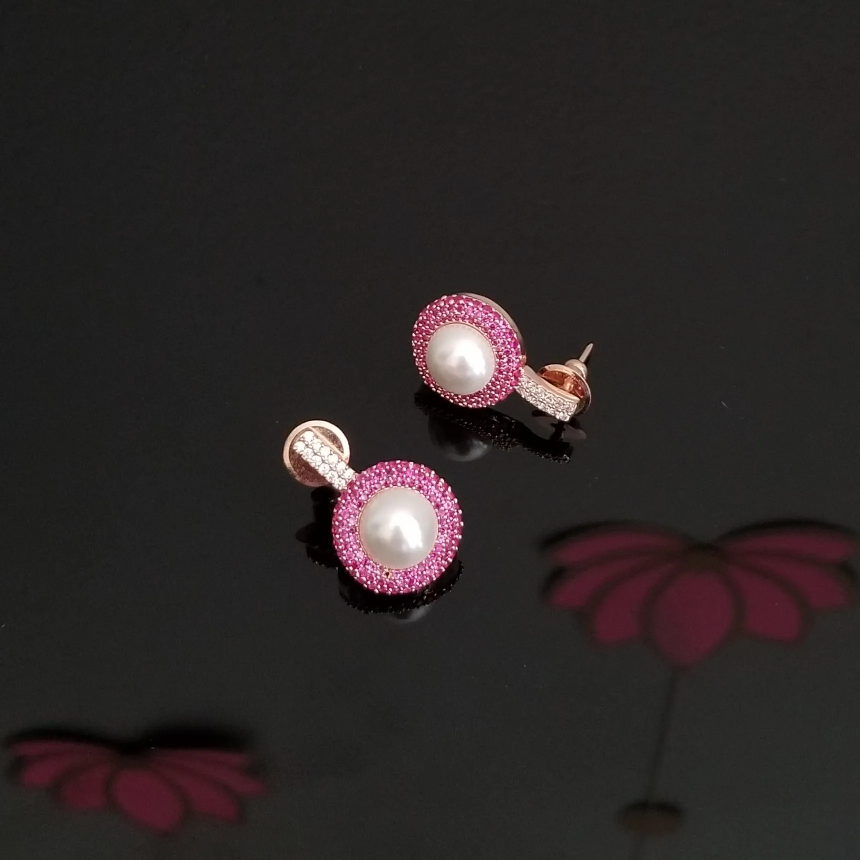 Cz Short Earring With Rose Gold Plating 3412
