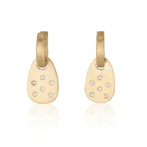 Gentle hug earrings with dangling gold plate set with diamonds