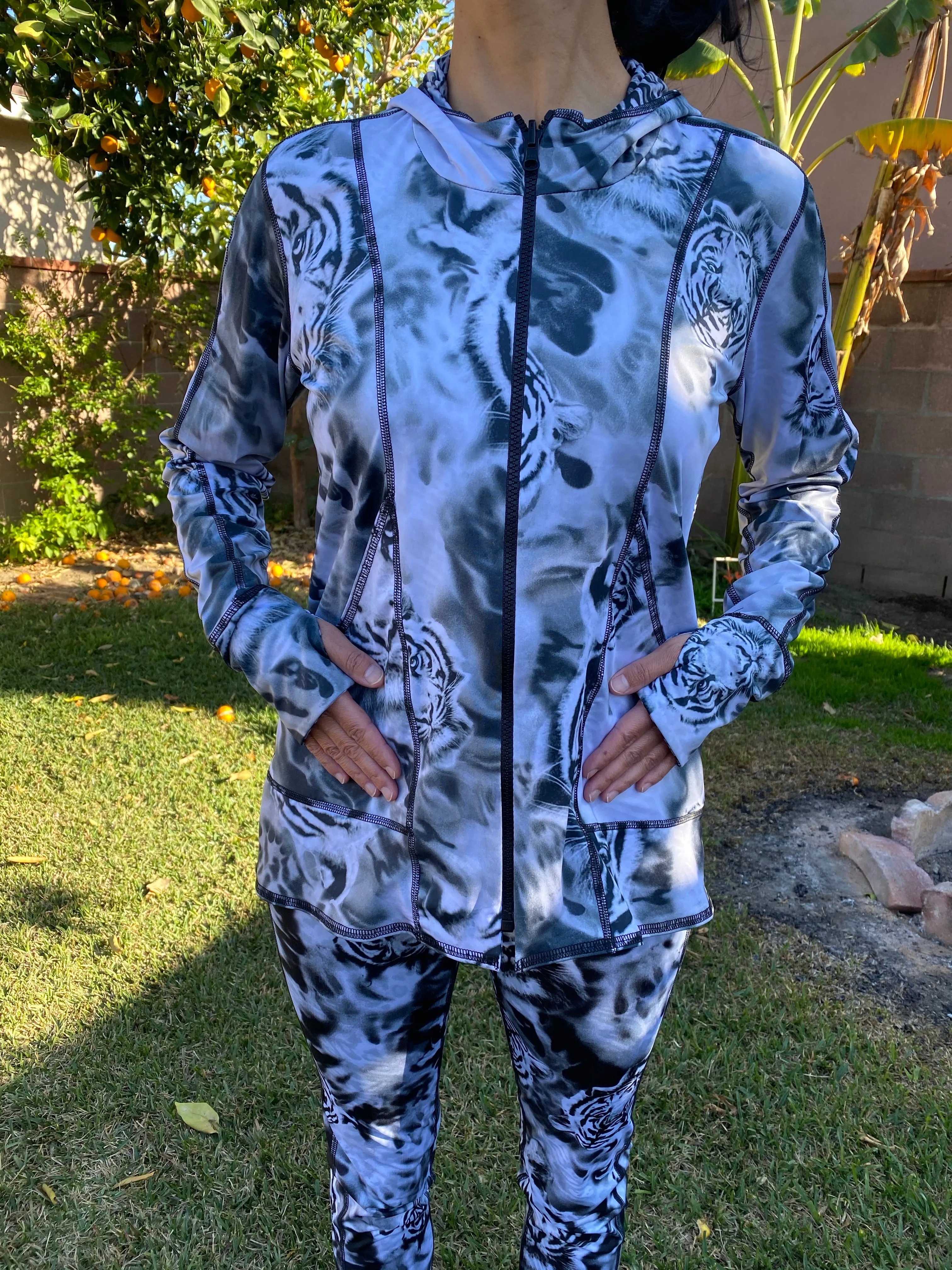 HOODIE WHITE TIGER/SNOW LEOPARD