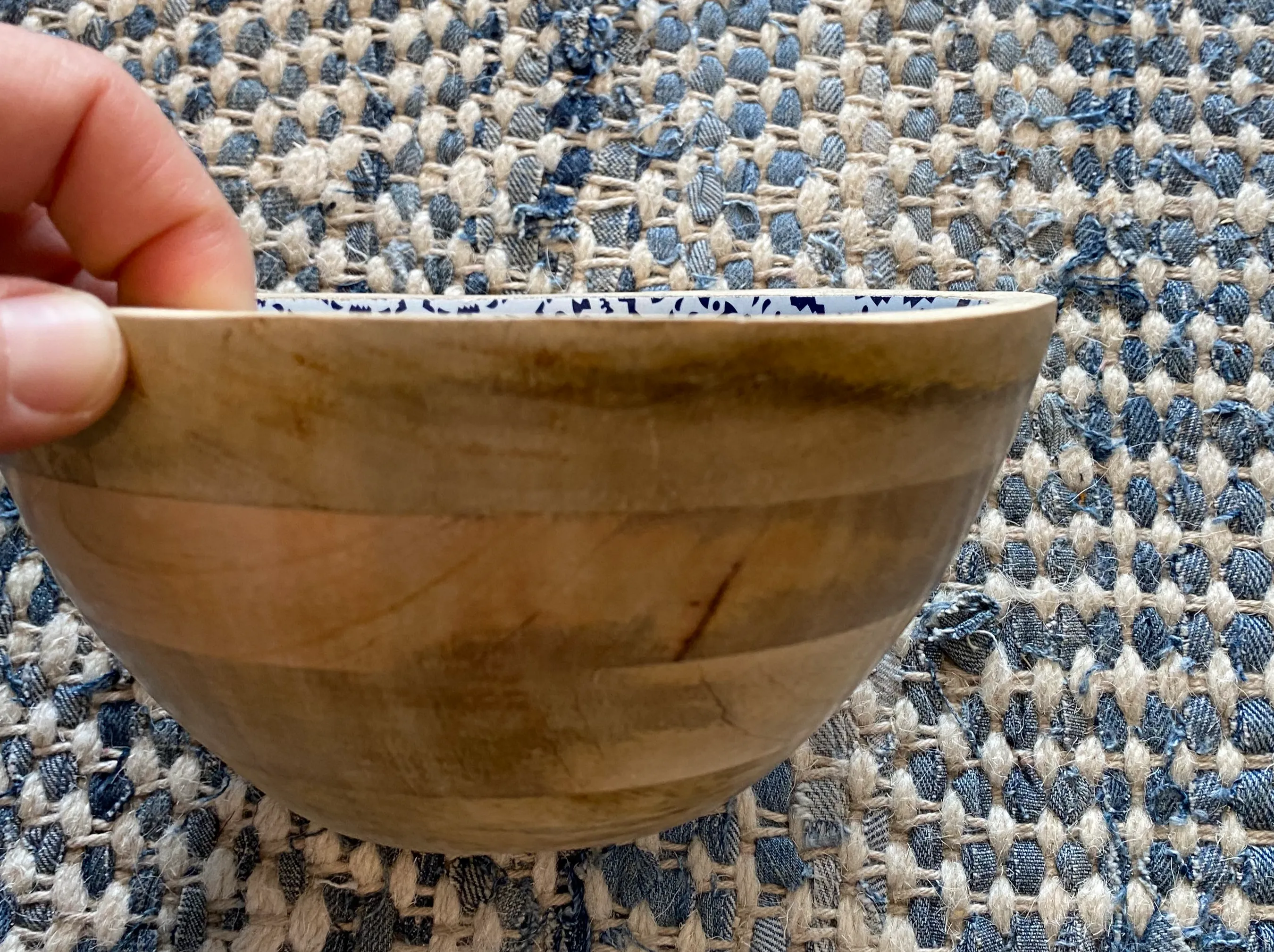 Indy Home Mango Wood & Blue/White Enamel Bowl