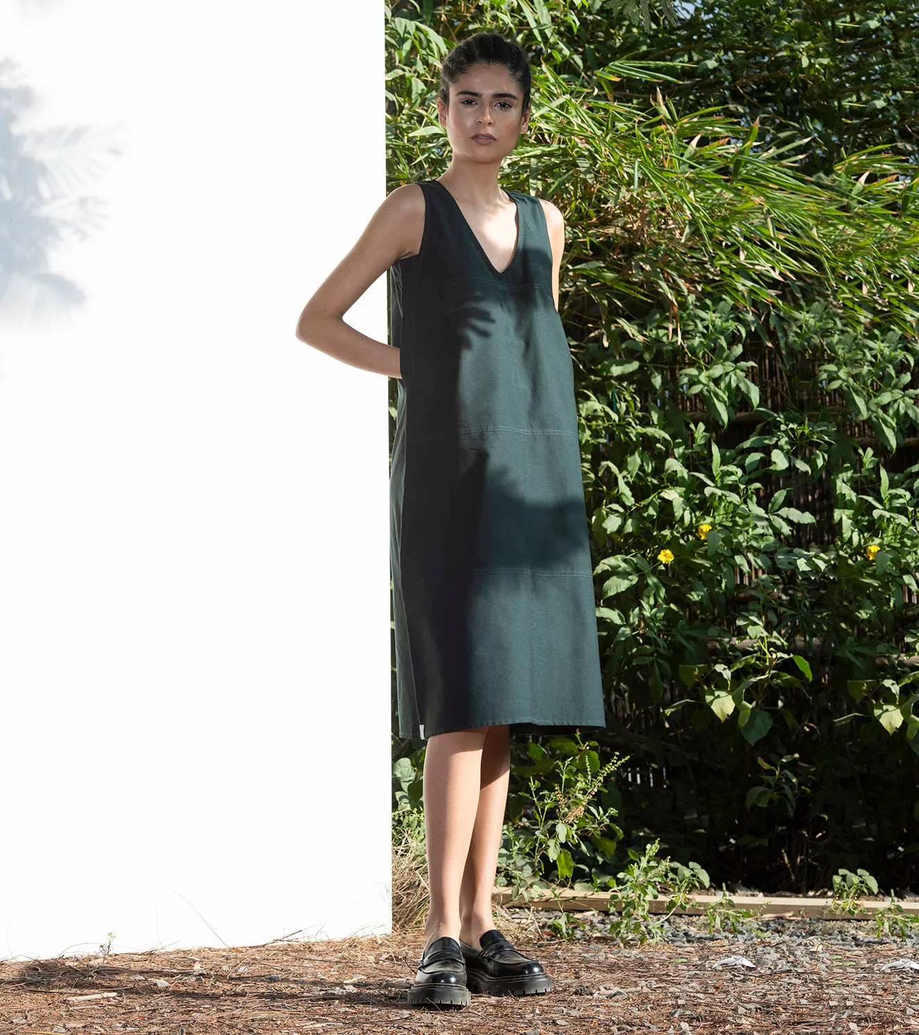 Khara Kapas Avenue Of Oak V-Neck Dress
