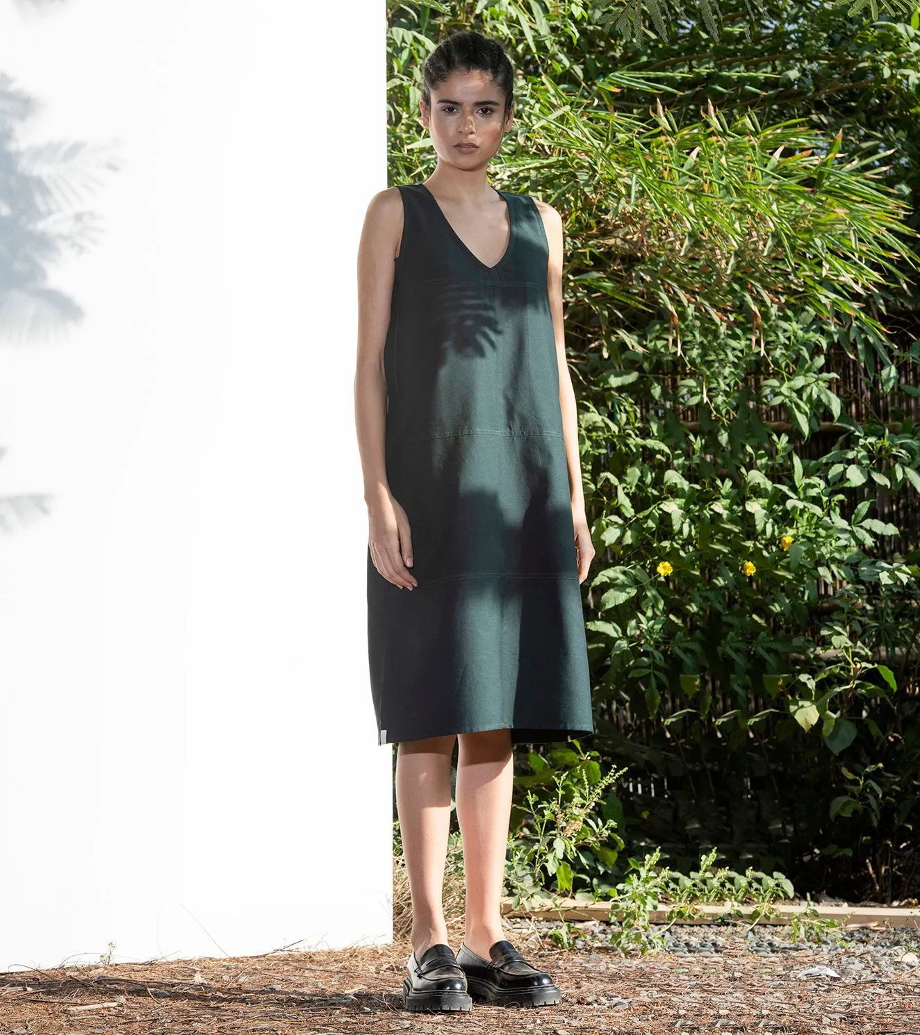 Khara Kapas Avenue Of Oak V-Neck Dress