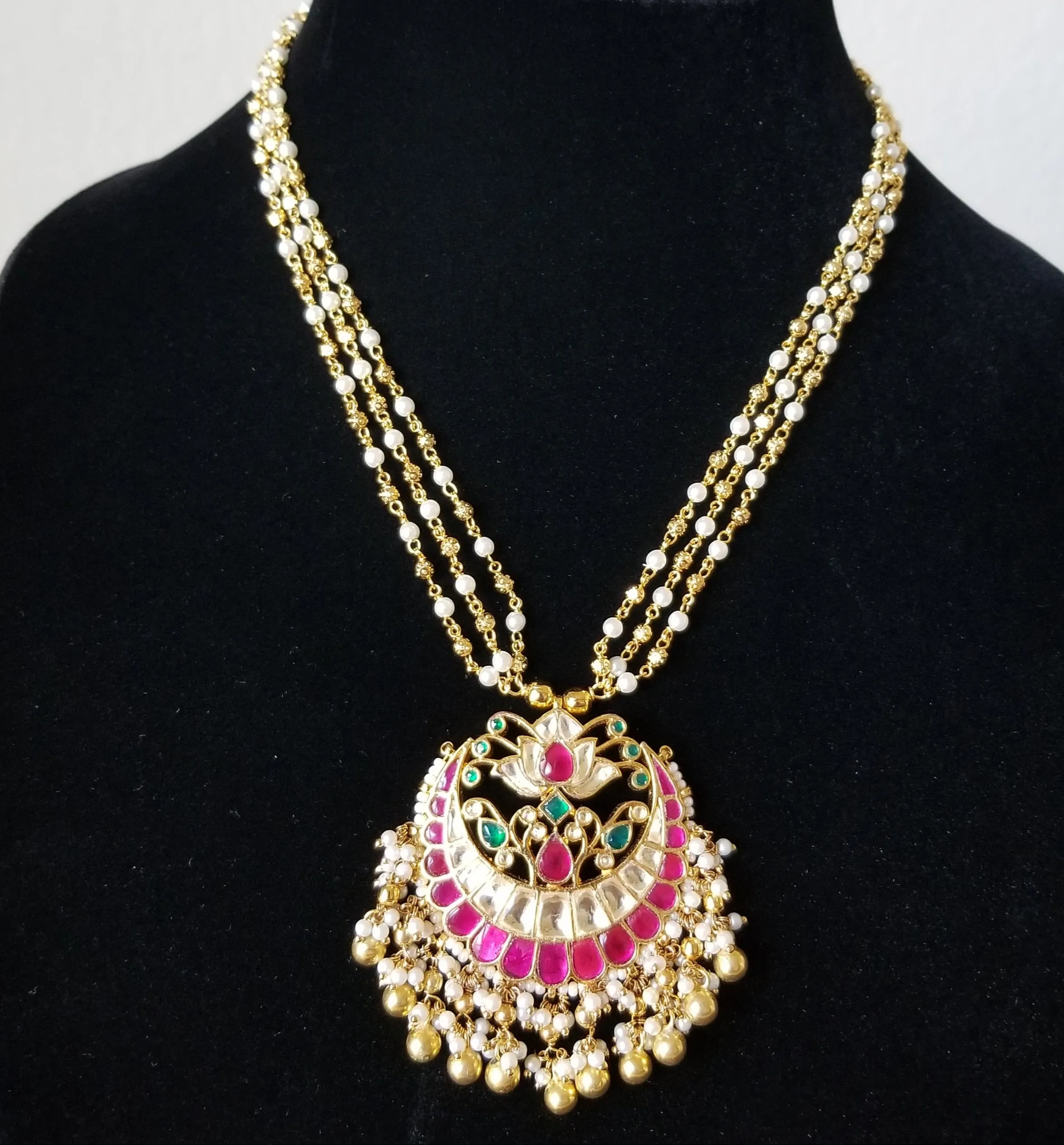 Kranthi Atharva - Lotus  Pachi Kundan Pearl-Gold South Style Chain Set