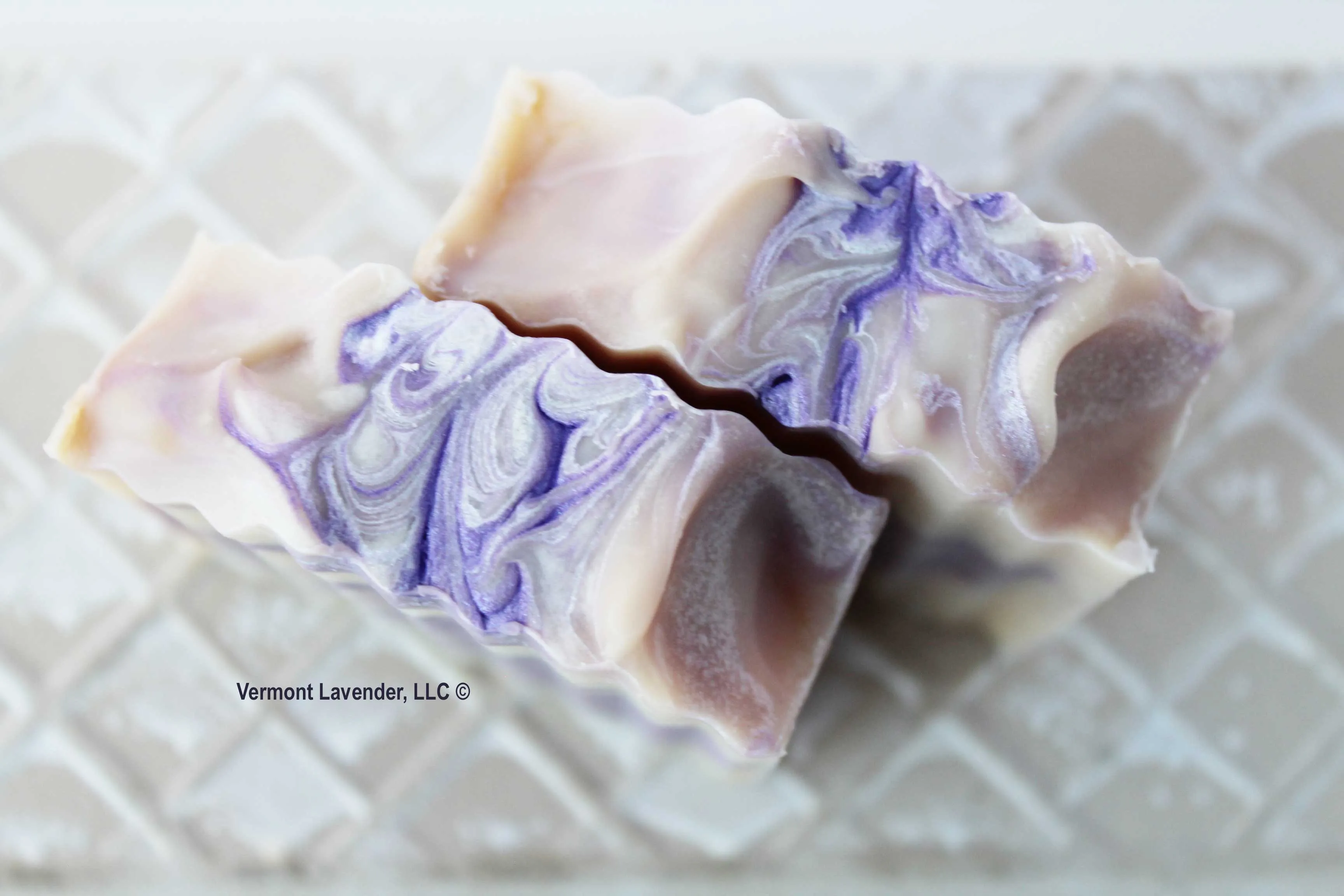 Lavender Vanilla Soap | Purple Swirls | Pearl Cream Design
