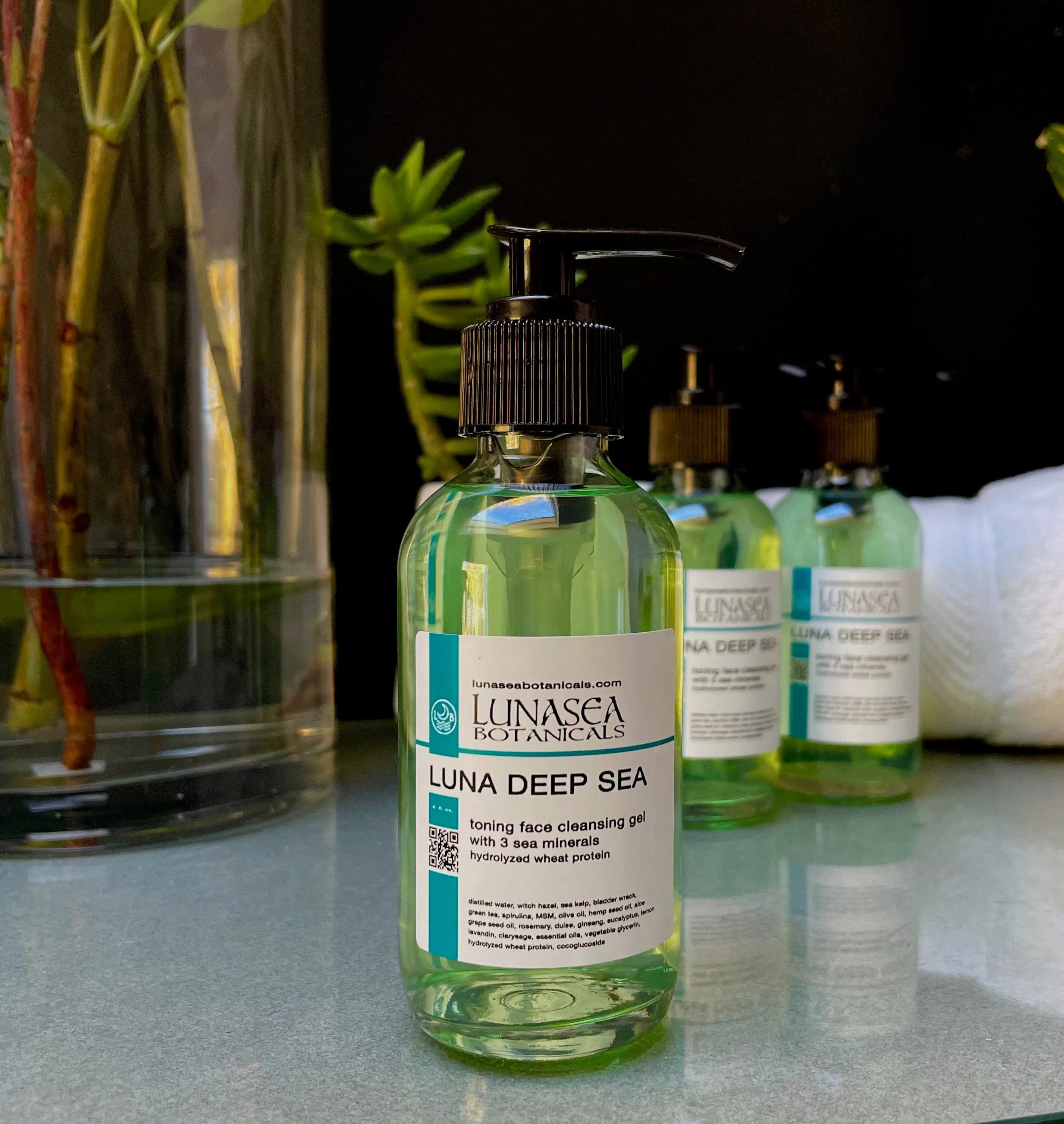 Luna Deep Sea Gel Face Cleanser