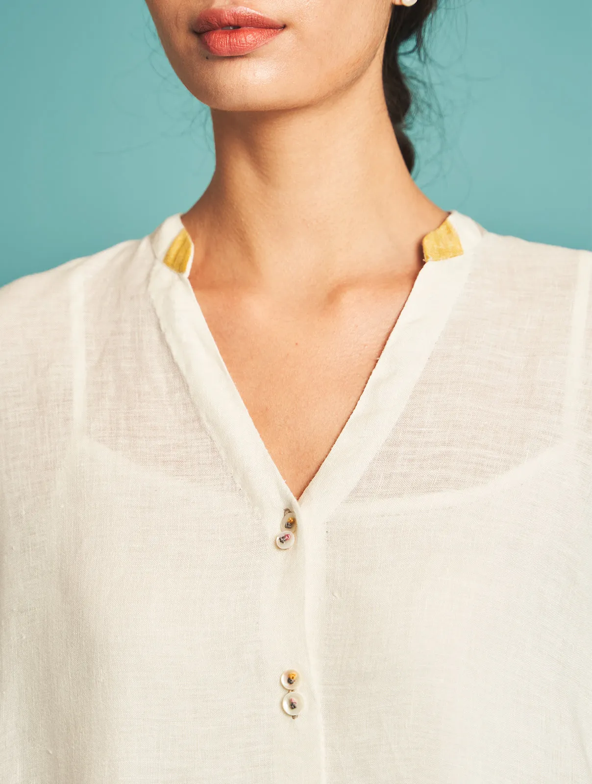 Manan   I   Nia Striped Linen Kurta - Ivory   Border Collection