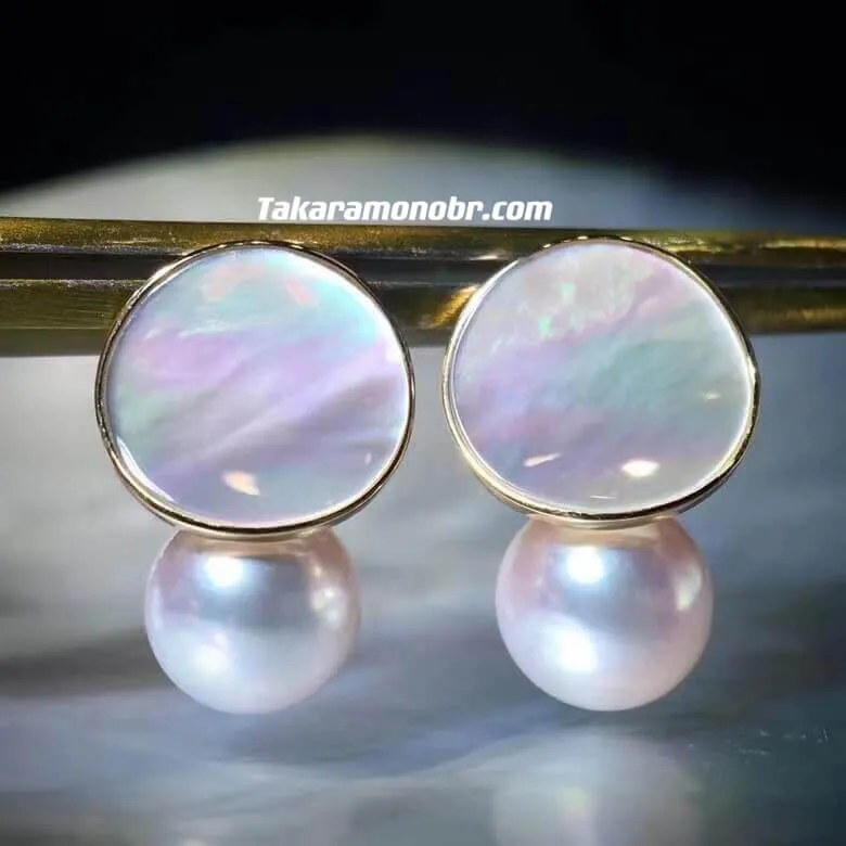 Mother-of-Pearl Akoya Earrings, 7.5-8.0 mm