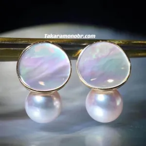 Mother-of-Pearl Akoya Earrings, 7.5-8.0 mm