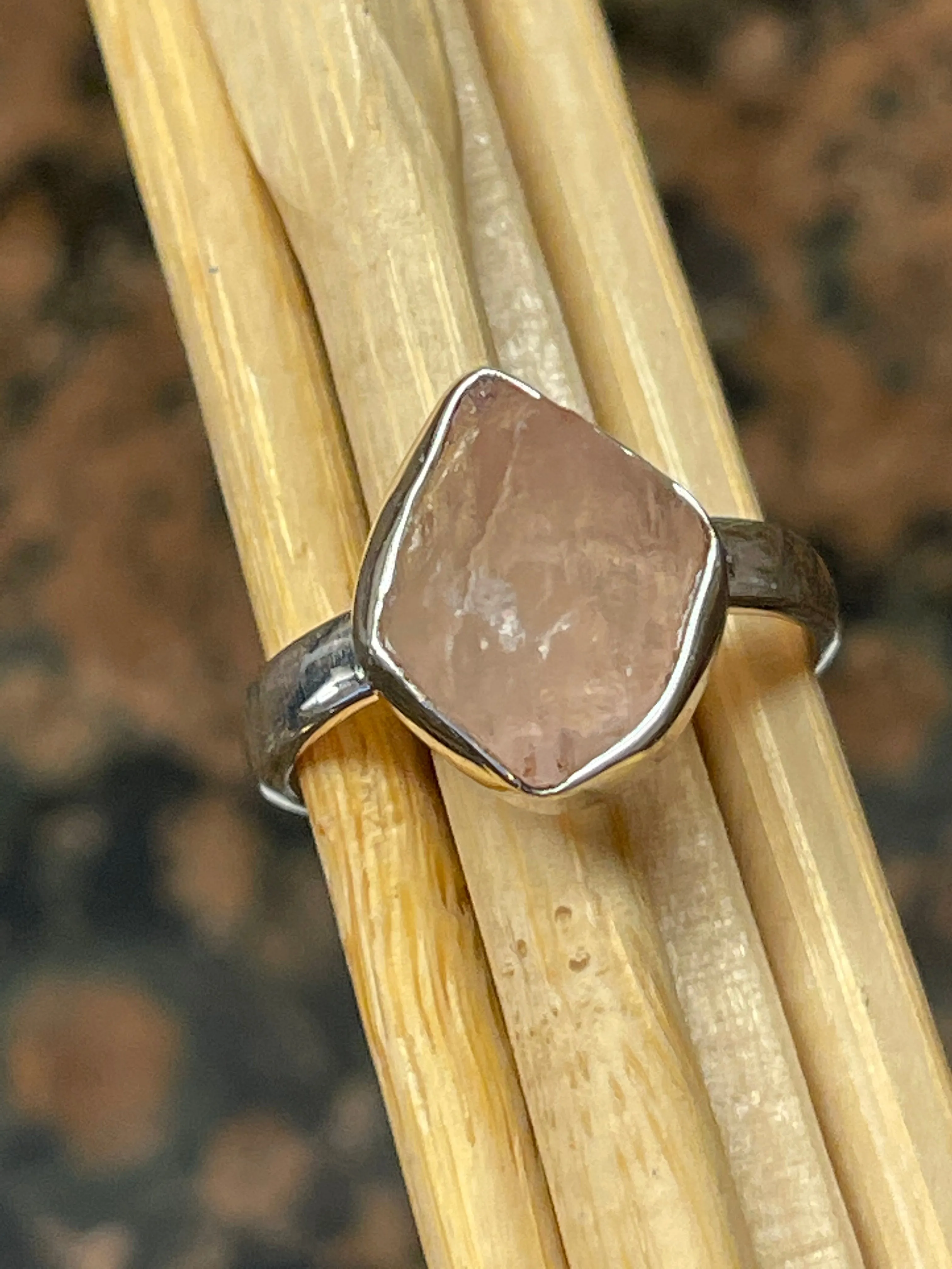 Natural Raw Pink Rose Quartz 925 Soild Sterling Silver Ring Size 9