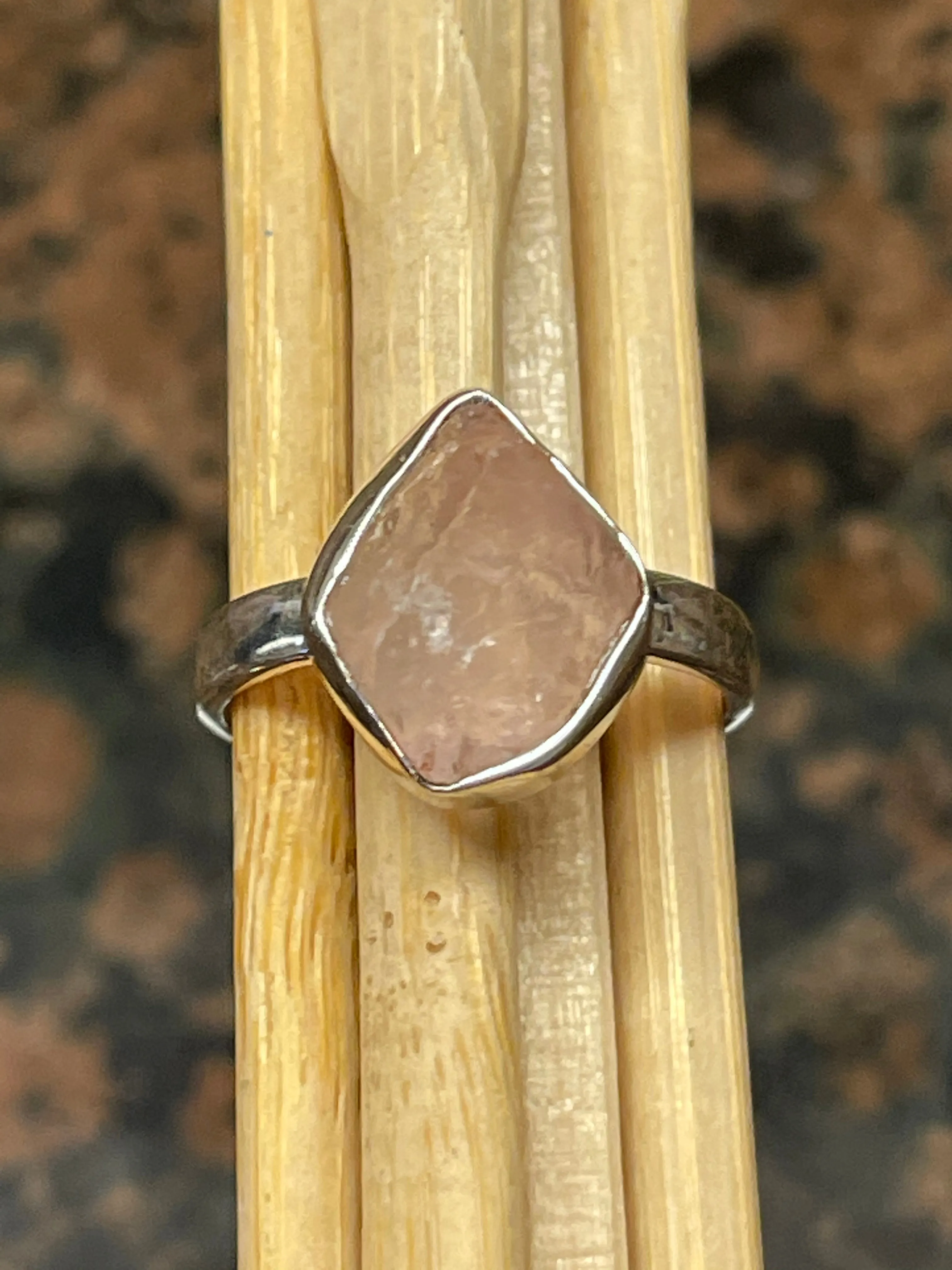 Natural Raw Pink Rose Quartz 925 Soild Sterling Silver Ring Size 9