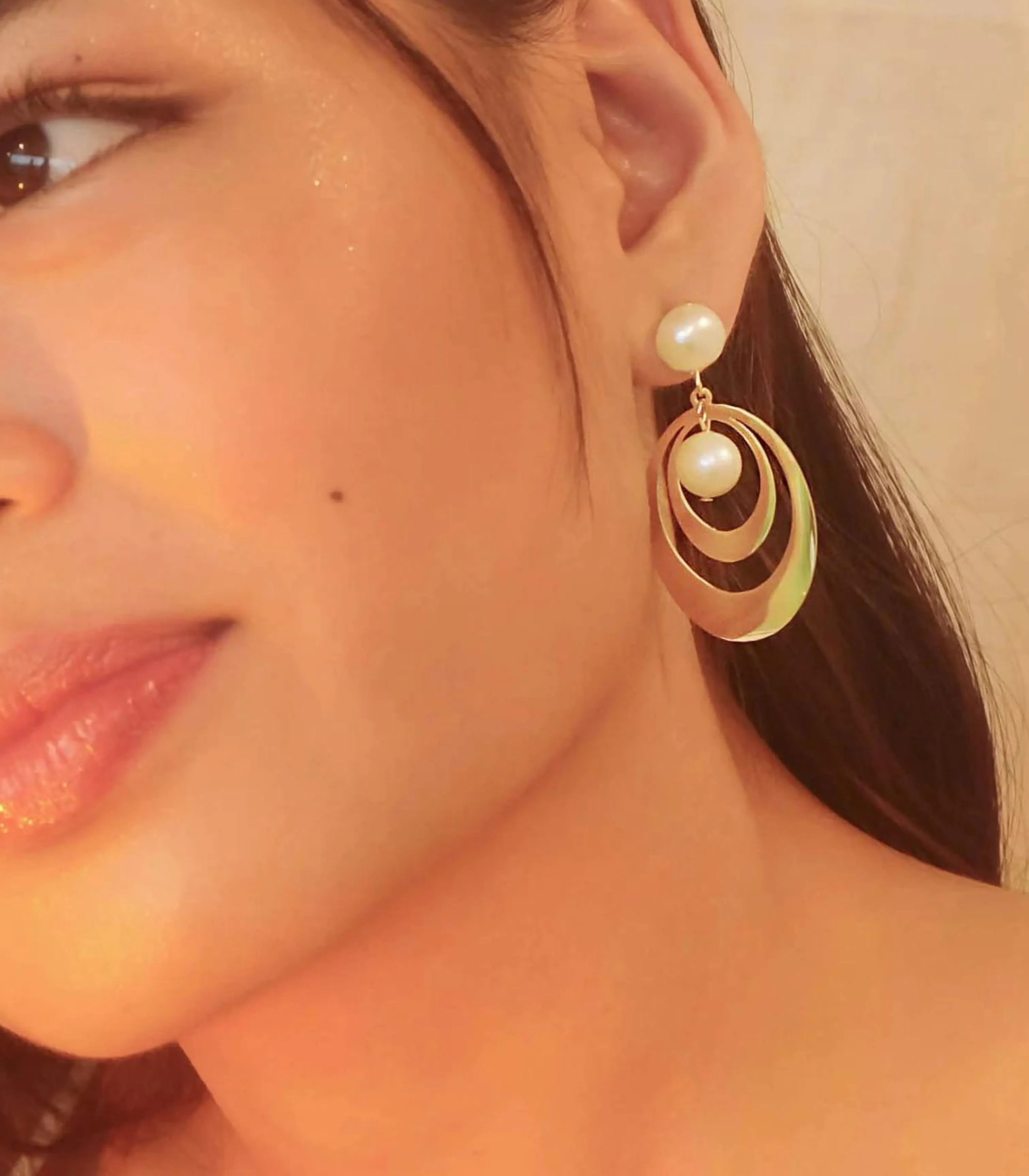Ola Perla Wave Earrings
