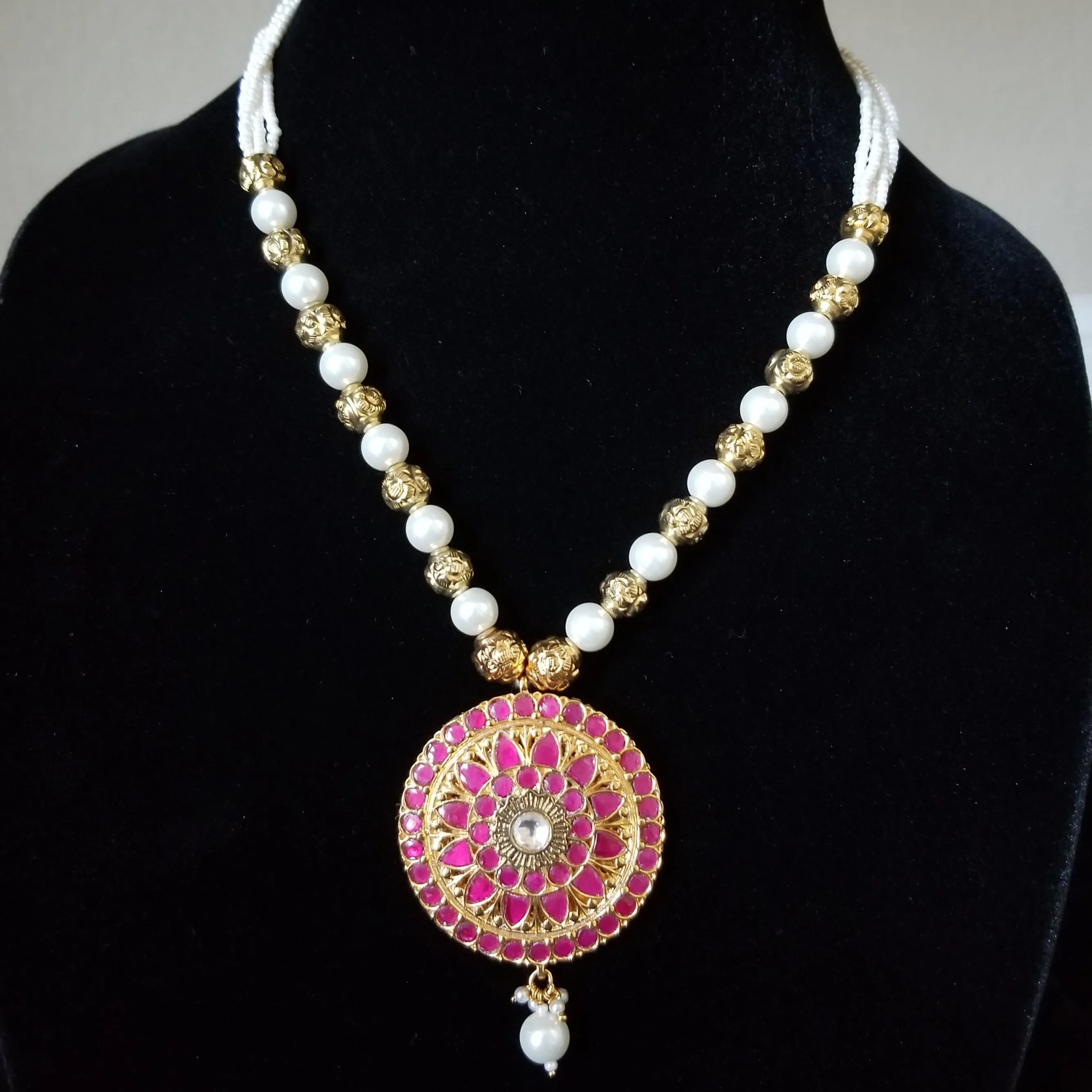 Pachi Kundan Pearl Set With Gold Plating
