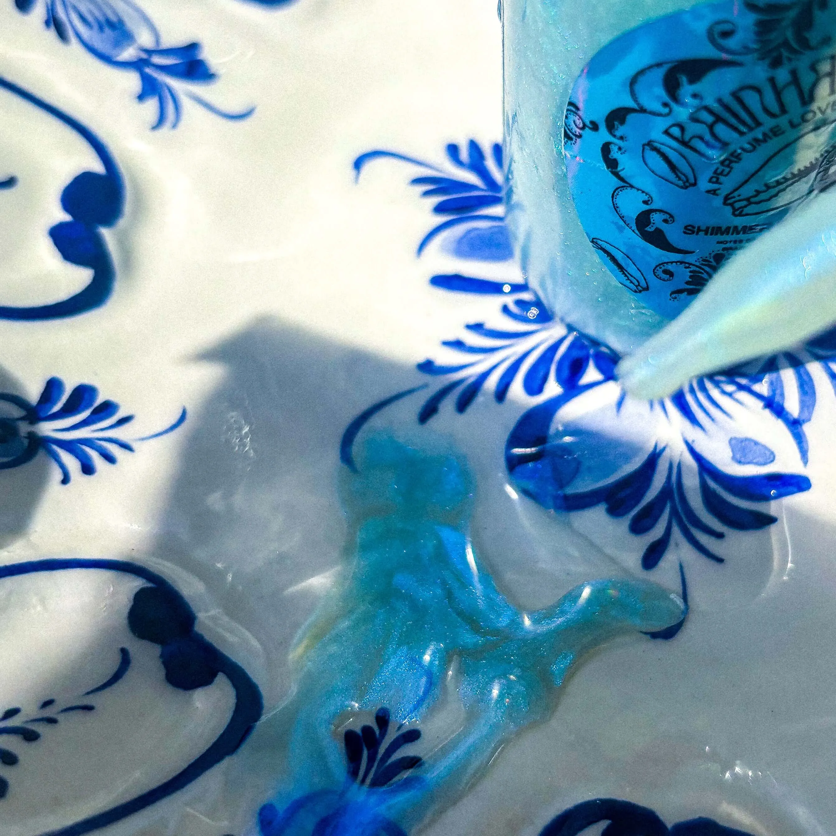 Rainha do Mar Iridescent Blue Shimmer Glow Oil