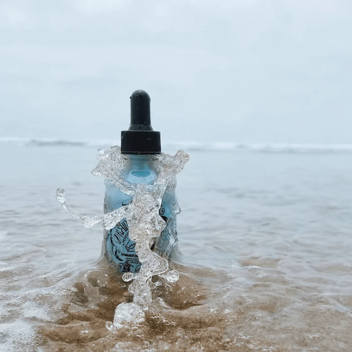 Rainha do Mar Iridescent Blue Shimmer Glow Oil