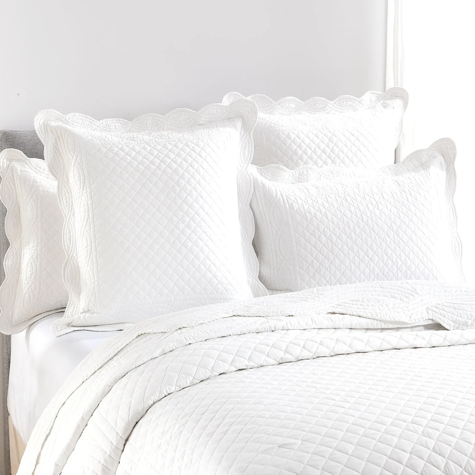 Renee Taylor Scallop Jacquard Coverlet Set - PEARL