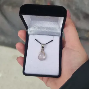 Rose quartz pendant