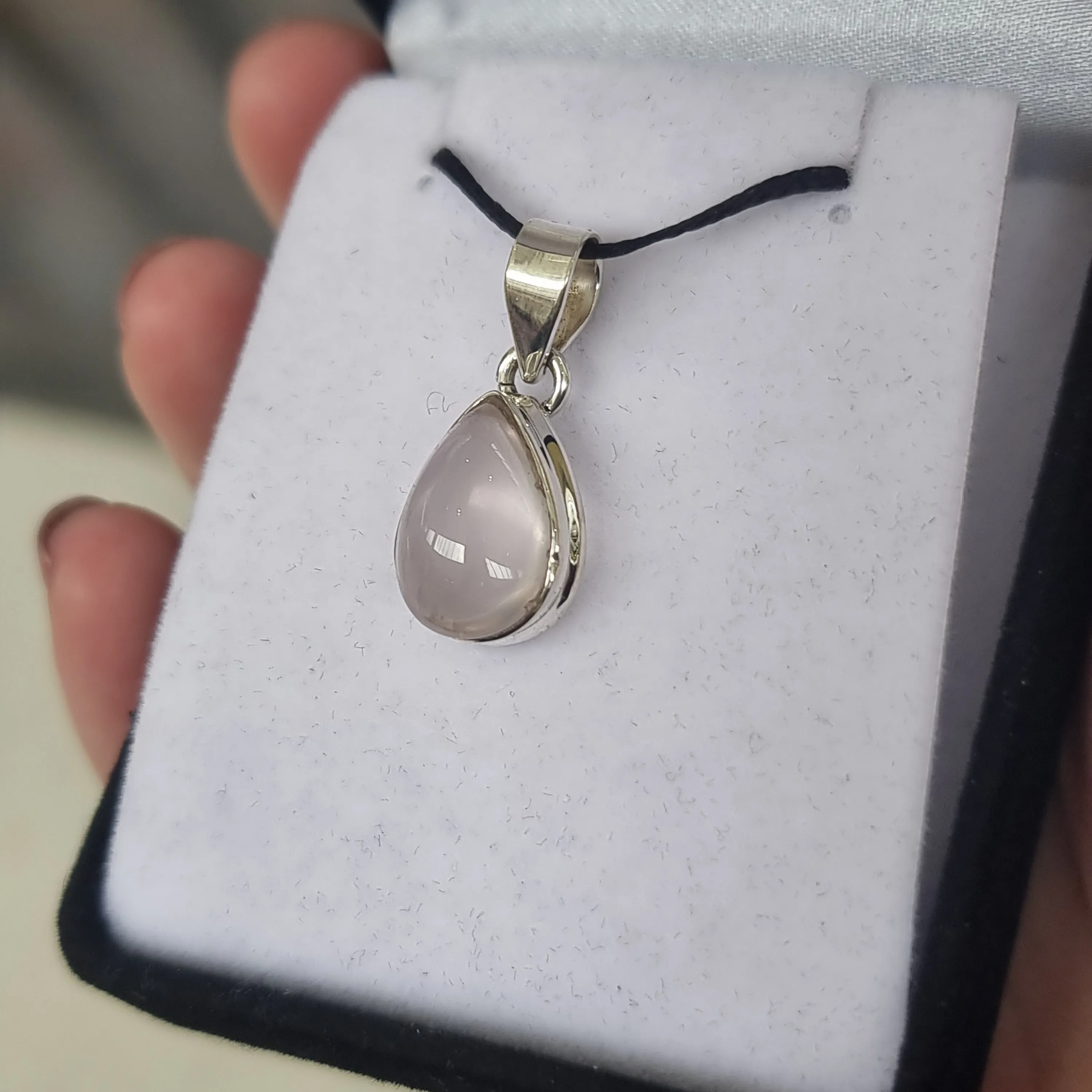 Rose quartz pendant