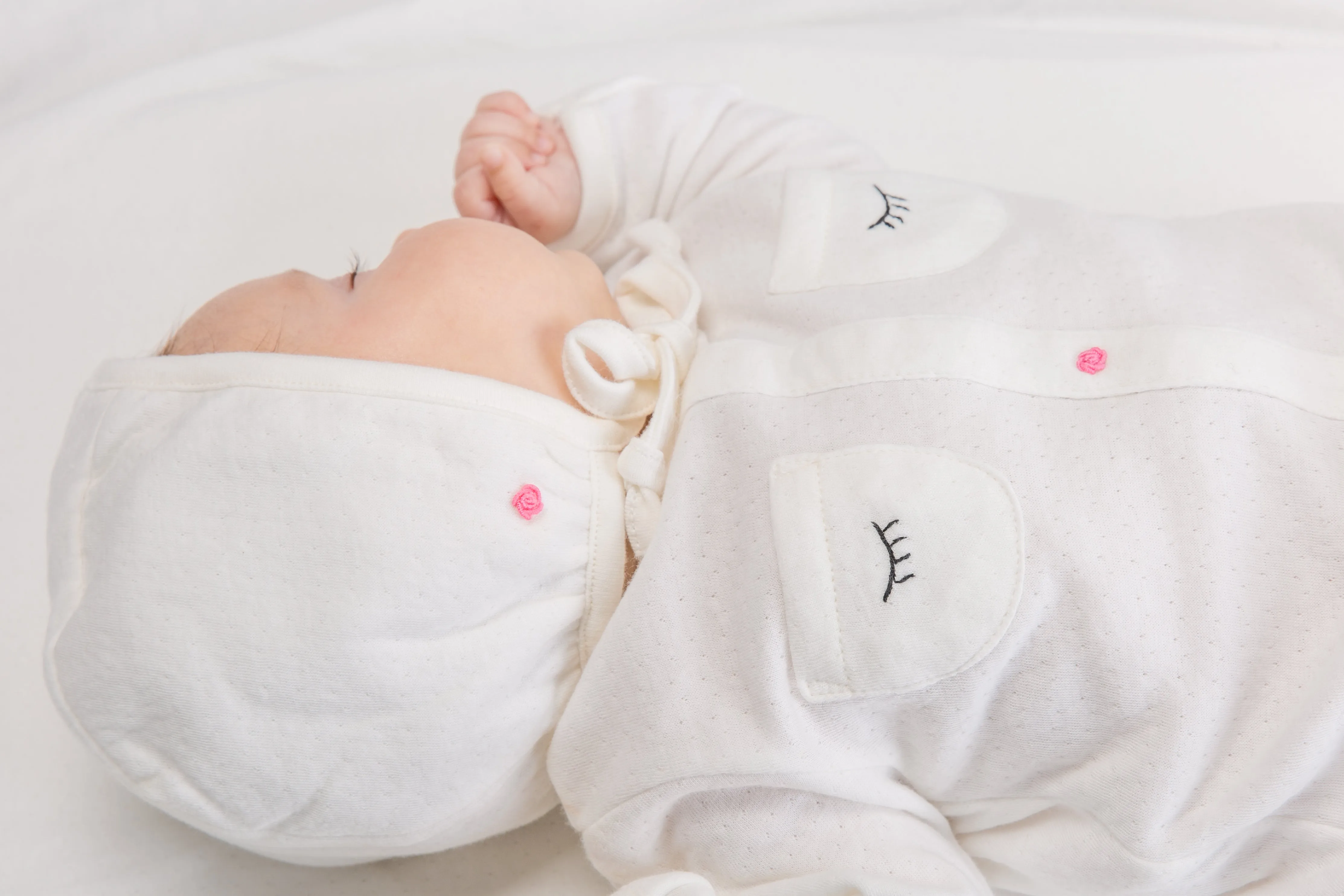 Rose Reversible Bonnet, Ivory