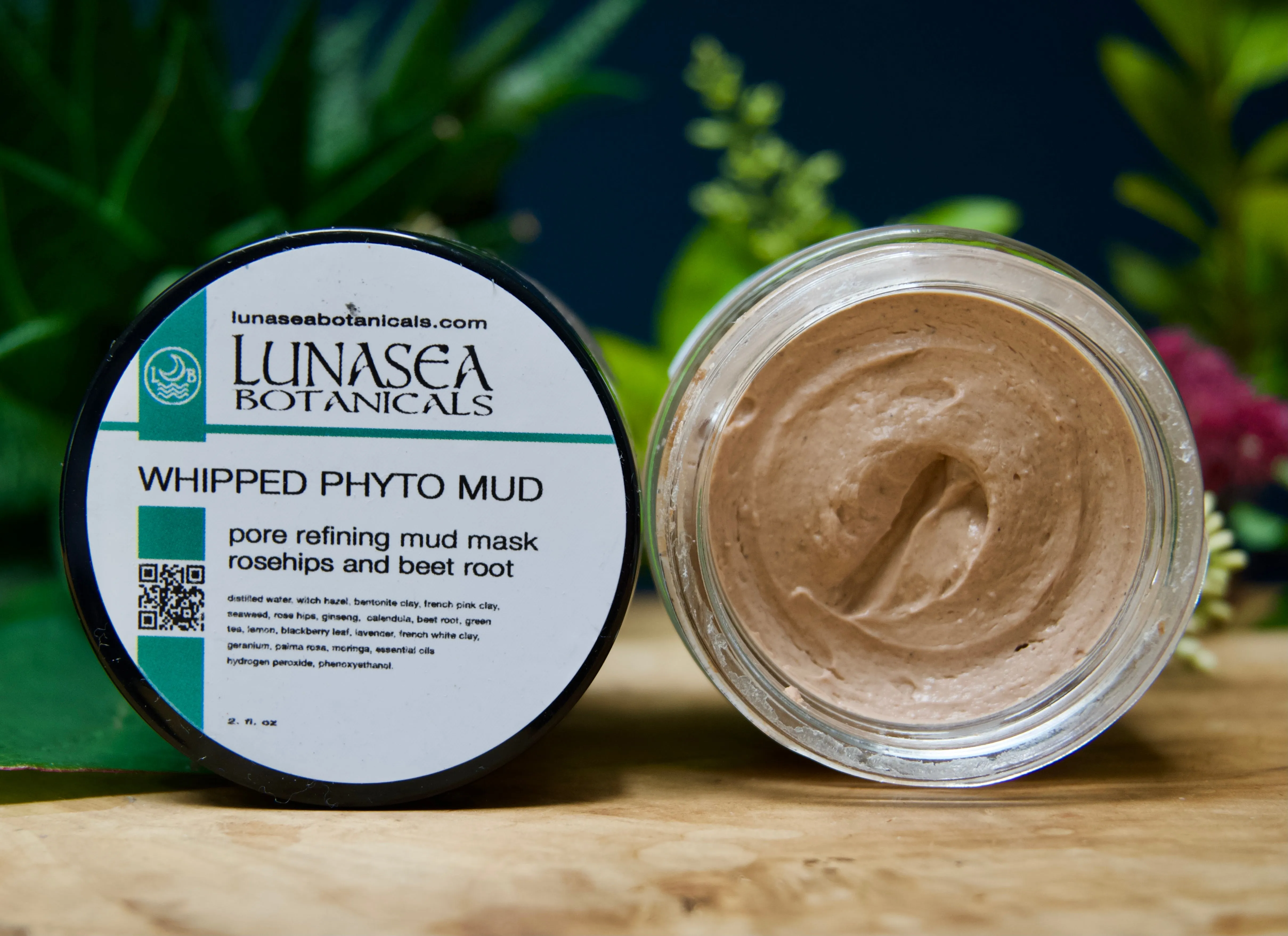 Whipped Phyto Mud Pore Refining Mud Mask